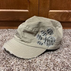 Y2K‎ Tan Cap with Paw Print Design